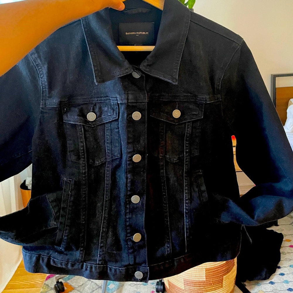 Banana Republic cropped Jean Jacket